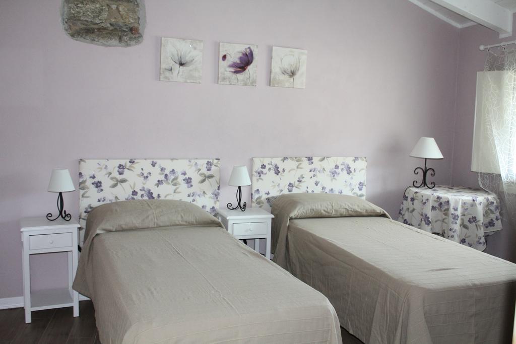 Il Cortile Friendly House Borgomanero Quarto foto